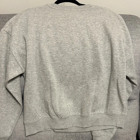 NWT! Anthropologie x Brandy Melville Gray California Heart Sweater - Picture 3 of 3